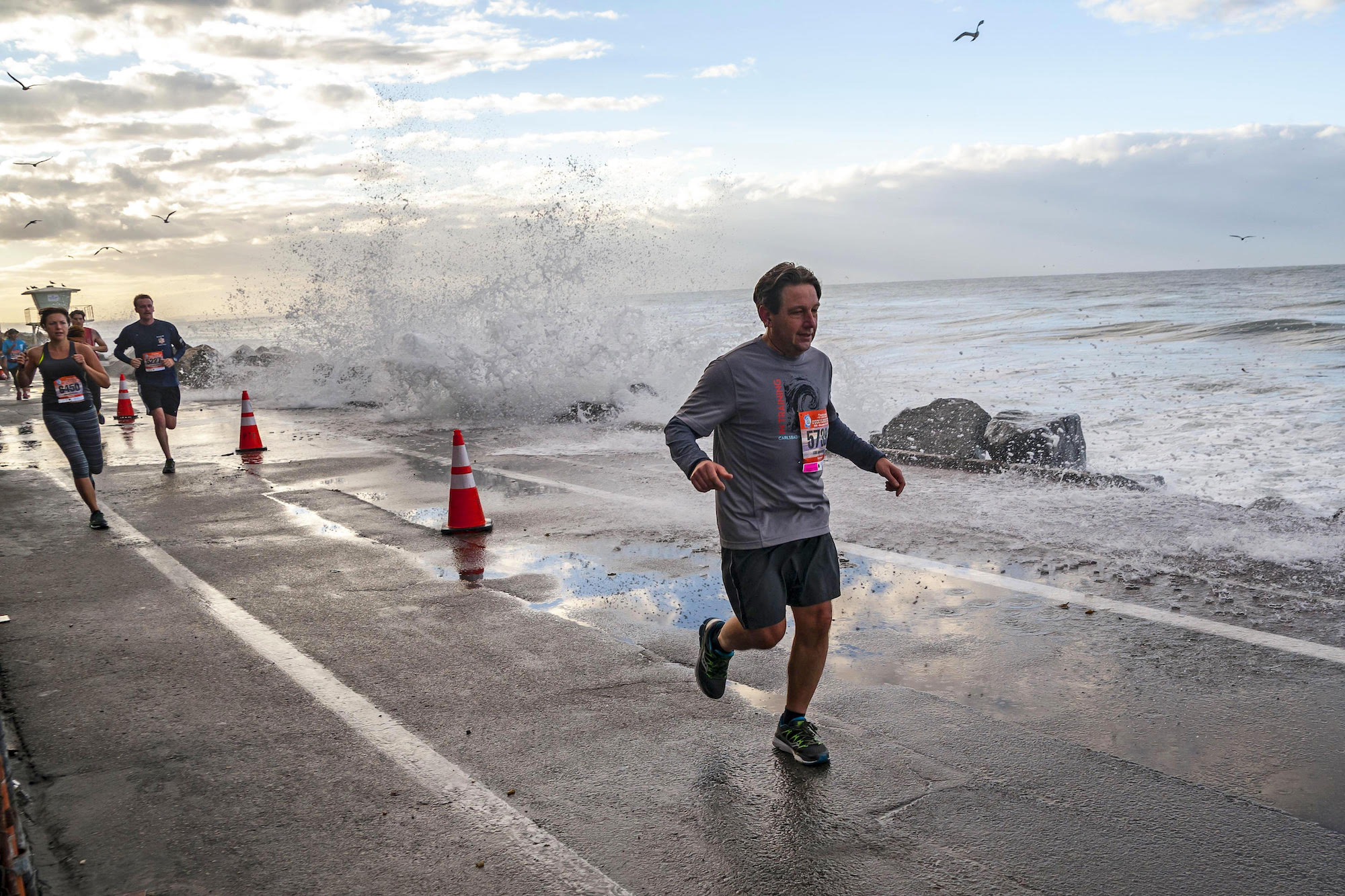 O’Side Turkey Trot, King Tide sırasında “kabarık” bir tatil eğlencesi vaat ediyor