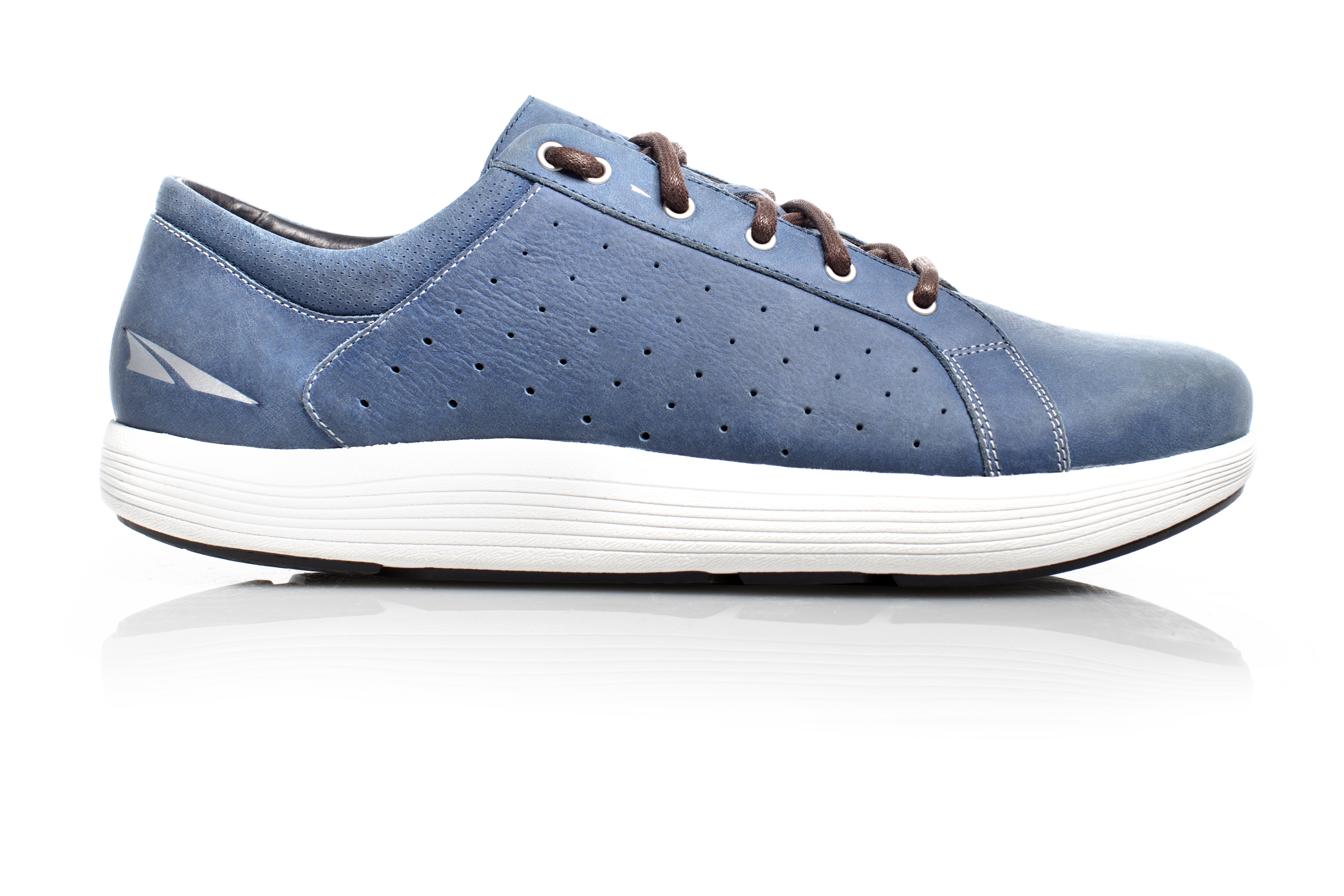 altra steel toe shoes